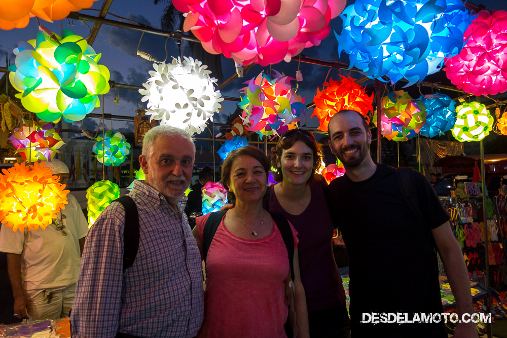 Mercado nocturno de Chiang Mai.