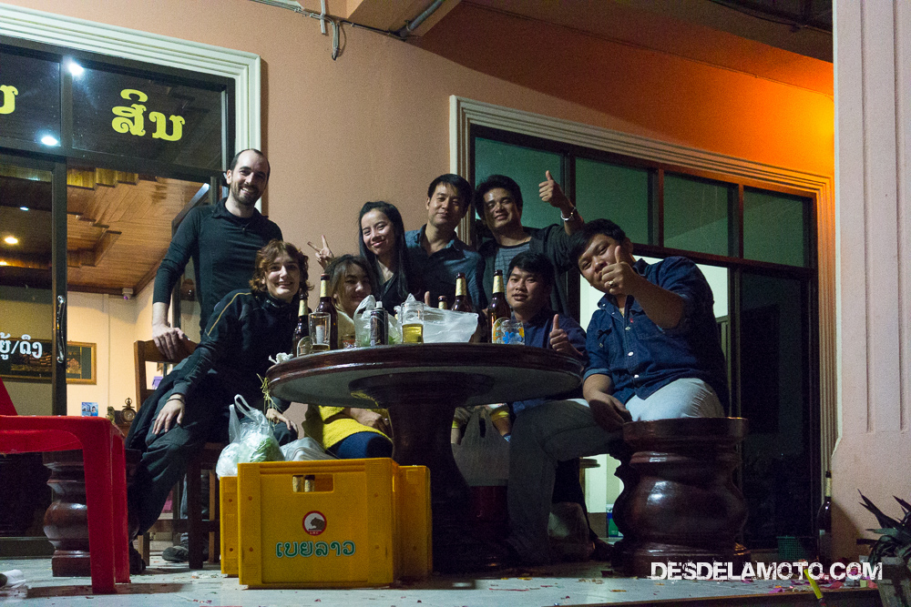 Amigos en fin de año en Laos